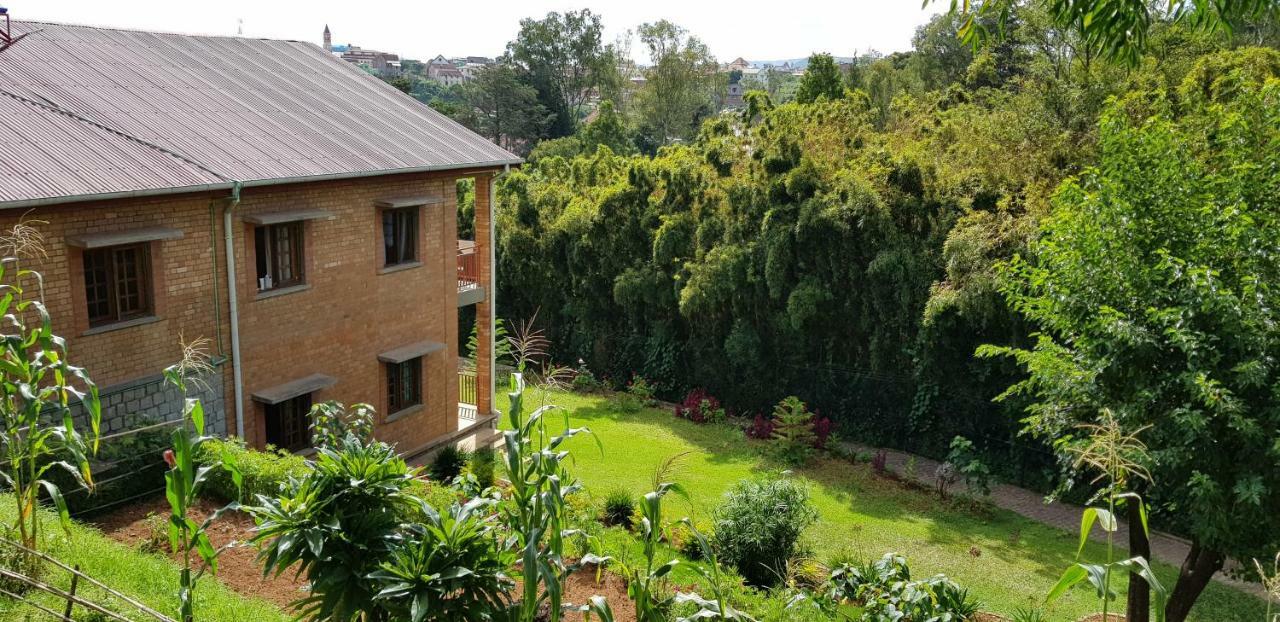 Hotel Lovasoa 4C Antsirabe Exterior foto