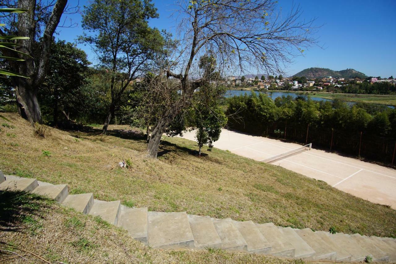 Hotel Lovasoa 4C Antsirabe Exterior foto